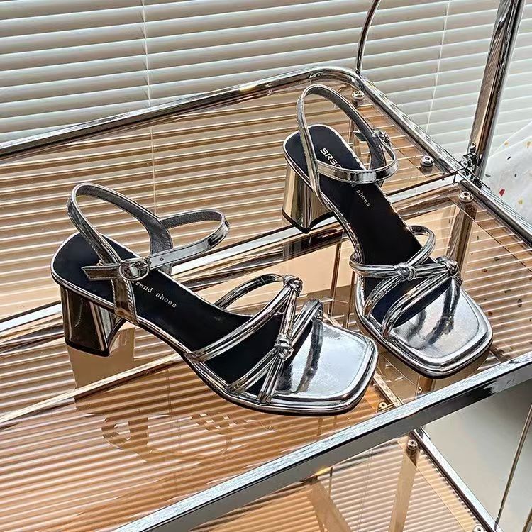 Sandálias de salto grosso, estilo francês da moda, sapatos femininos de verão